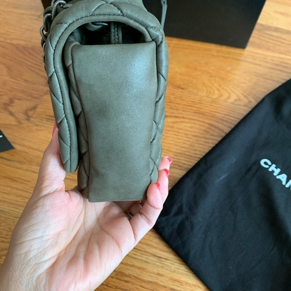 CHANEL Bag 100% Authentic - Picture 6 of 16